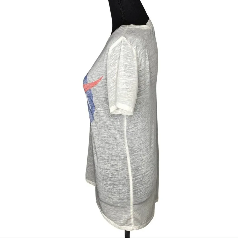 Zoe + Liv Women's White NASA Shirt Size Small - Picture 2 of 4